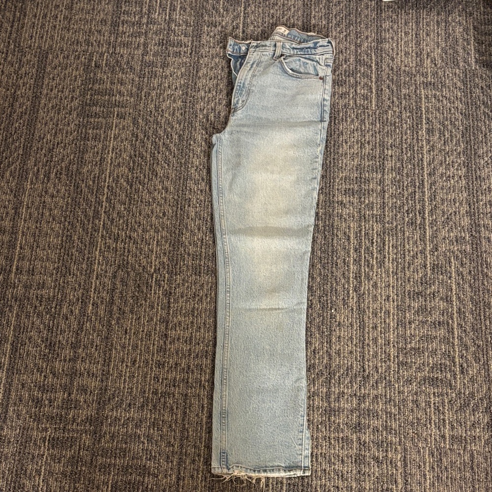 Abercrombie & Fitch Light Blue “90s straight ultra High Rise” Women Jeans